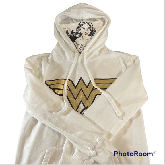 Mad Engine Wonder Woman Hoodie Sweatshirt with Built-in Turtleneck Collar - Picture 2 of 15